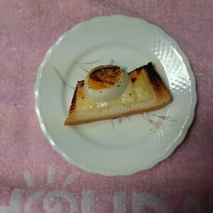 茹で卵チーズトースト